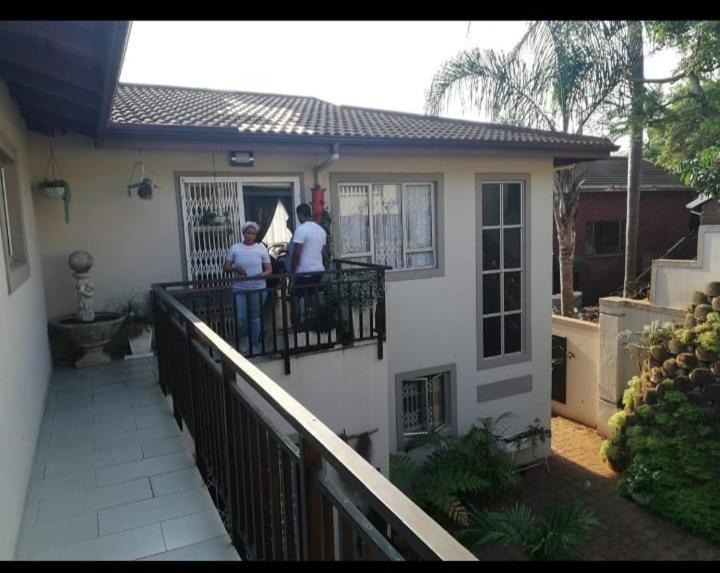 Millwood House Hotel Durban Room photo